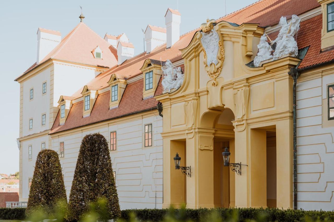 Anton Florian, Zámecký Hotel *